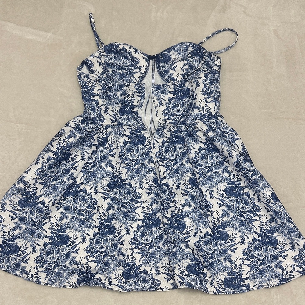 SHEIN Blue Floral Bustier Dress - Picture 2 of 3